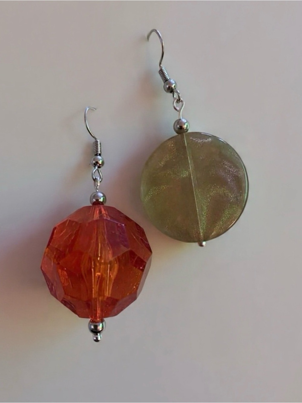 Vintage Style “Opposites Attract” beaded earrings! So cute! ☺️
